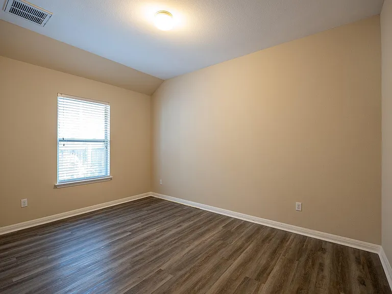 9509 Sydney Marilyn Ln — Photo 9
