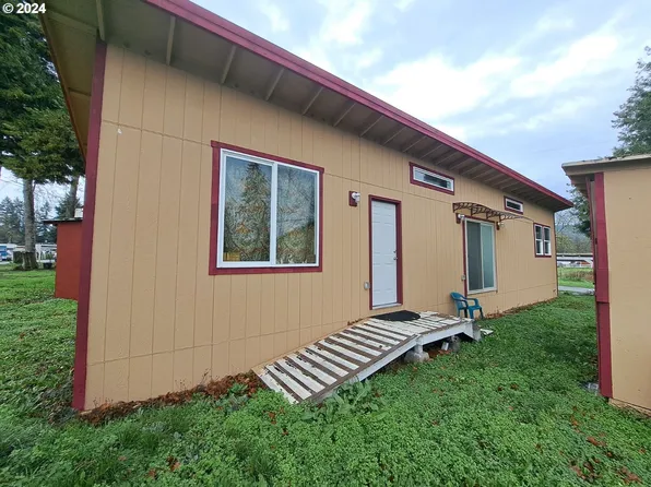 38965 Dexter Rd, Dexter, OR 97431