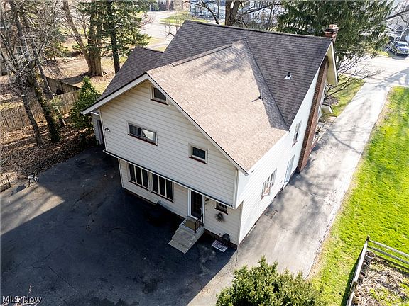 3rd image of 2022 Cleveland Rd