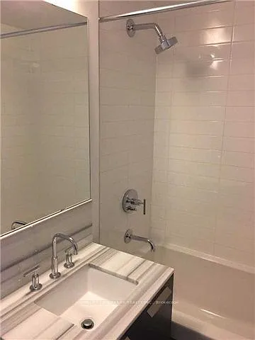 42 Charles St E #1401 — Photo 8