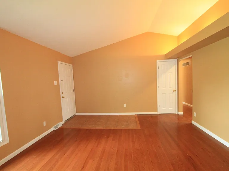 238 Saint Marys Dr — Photo 7