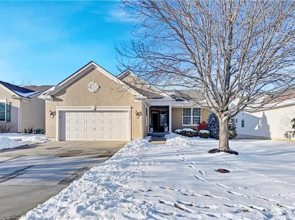 23736 W 87th Ter, Lenexa, KS 66227