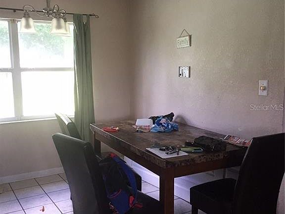 3rd image of 800 Hickory Ave