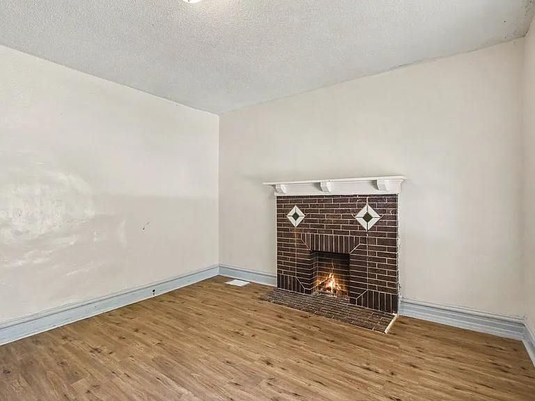 3630 Hydraulic Ave #1 — Photo 6