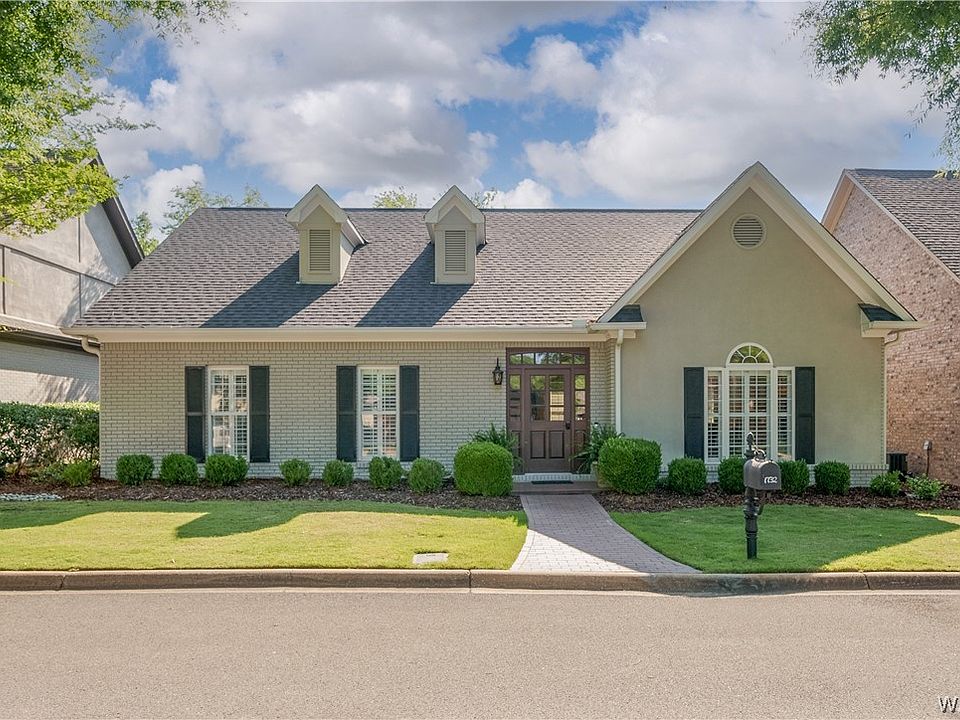 1st image of 1732 Williamsburg Ln