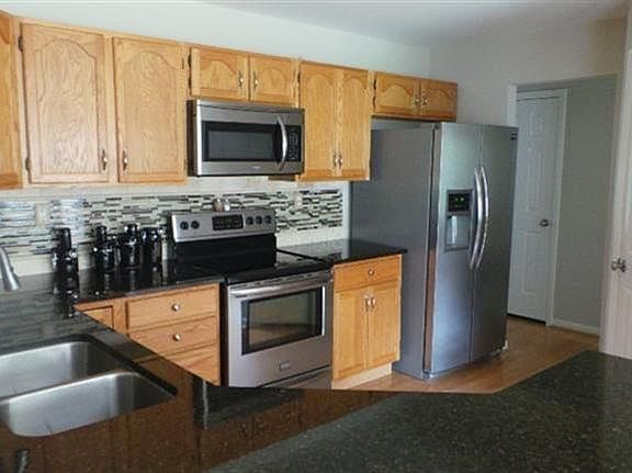 2nd image of 1834 Mountainview Ct