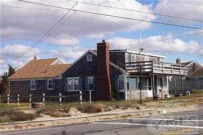 Front/Side View of house