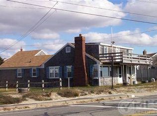 1052 Craigville Beach Rd, Centerville, MA 02632