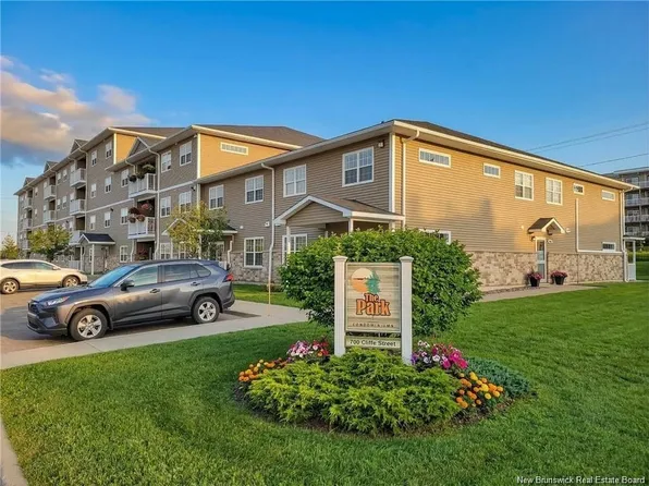 700 Cliffe St #407, Fredericton, NB E3A 5V2