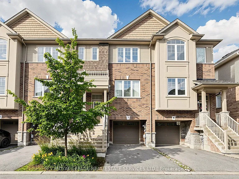 7 Birot Ln — Photo 1