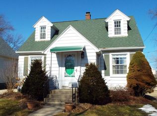 1526 Isabelle Ave, Racine, WI 53402