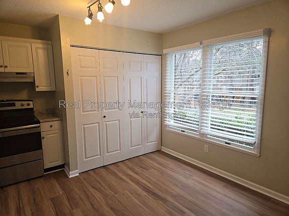 3rd image of 7733 Ohmann Ct