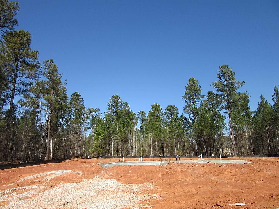 1st image of 151 Buddy Blvd #32