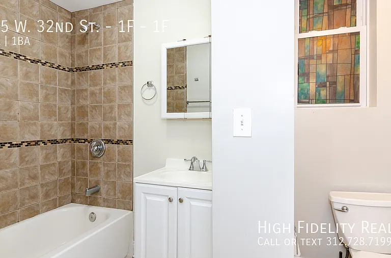 915 W 32nd St #1F — Photo 9