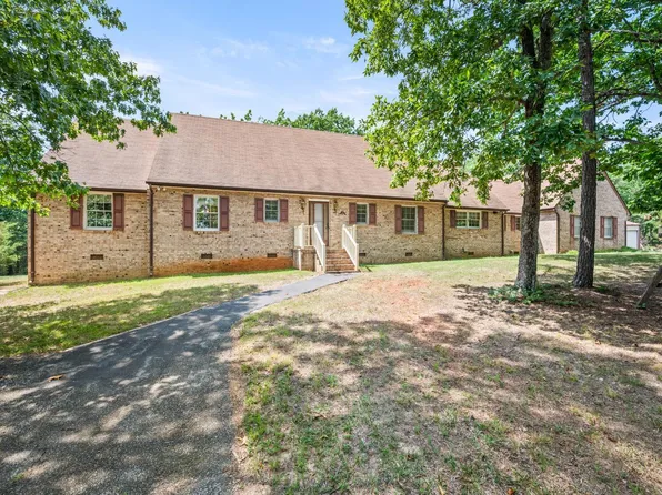 440 Splitrail Ln, Rustburg, VA 24588