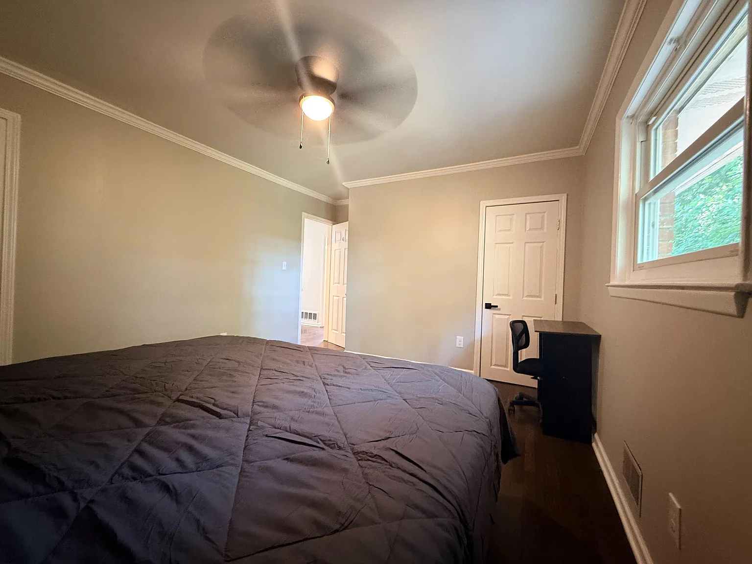 4 bed, 5.0 bath, 1710 sqft, $815 — Photo 4