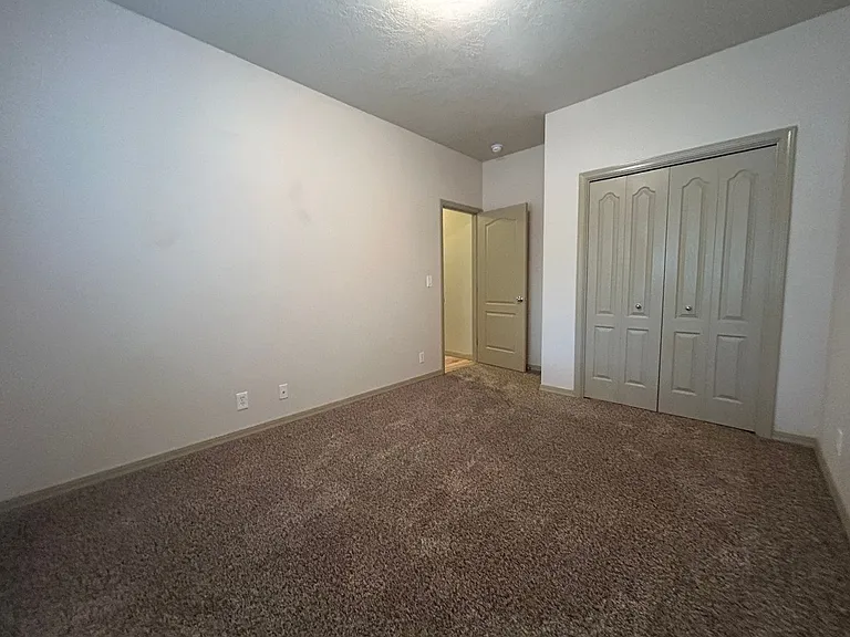 10485 N Bridle Way — Photo 32