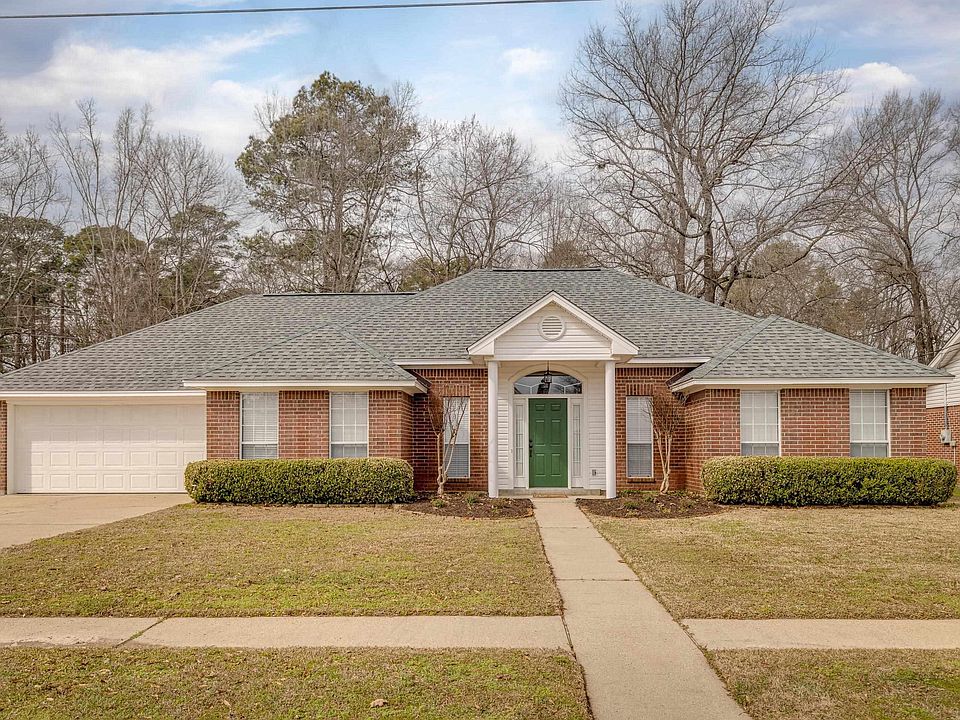 1st image of 200 Collinwood Dr