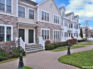 39 Maple Tree Ave Unit 52, Stamford, CT 06906