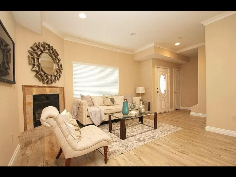 2307 Mira Vista Ave #108 — Photo 23