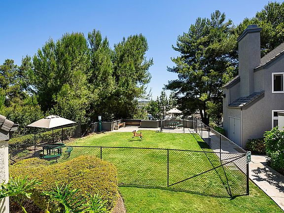 3rd image of 11795 Stoney Peak Dr #314