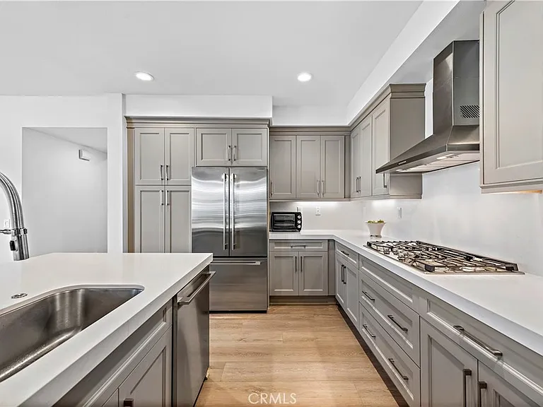 1309 Doheny Way — Photo 11