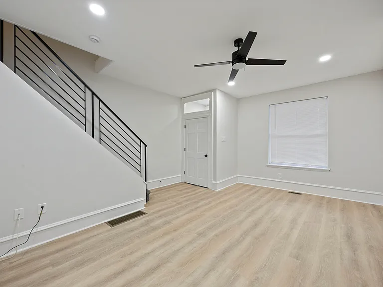 254 W Zeralda St — Photo 5