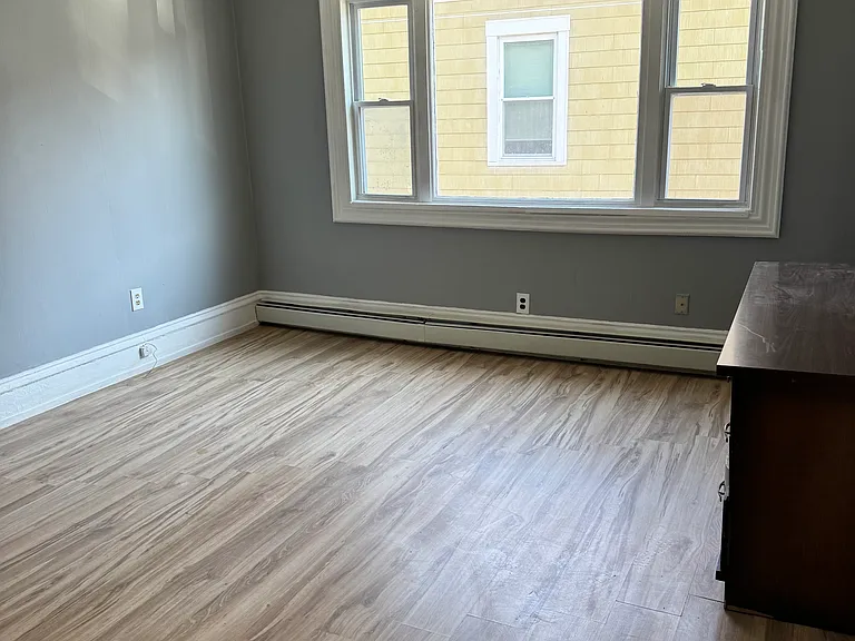 128 Purchase St #2 — Photo 11