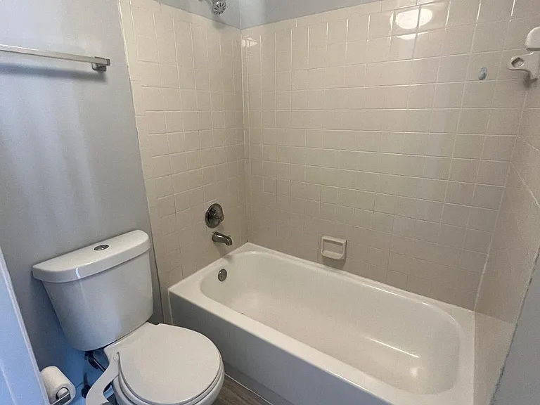 752 Executive Center Dr #110 — Photo 11