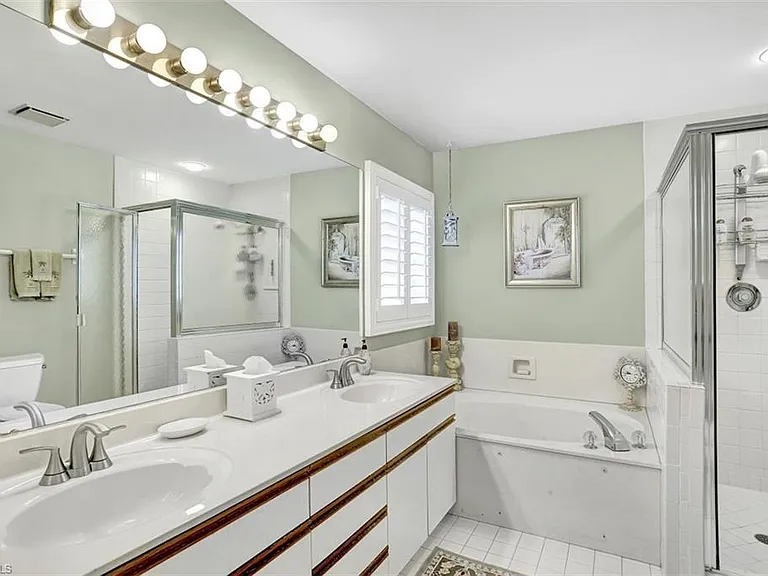 5899 Chanteclair Dr #226 — Photo 9