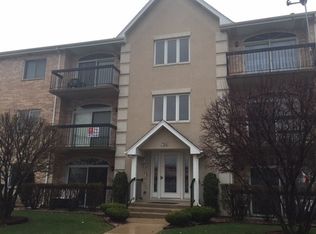 7902 Nagle Ave APT 3N, Burbank, IL 60459