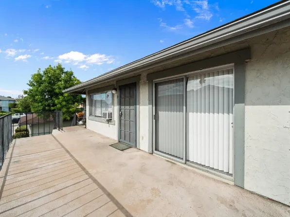 1223 Monique Ct APT D, Vista, CA 92084