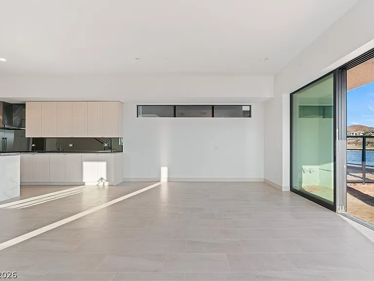 66 Lakefront Dr — Photo 22