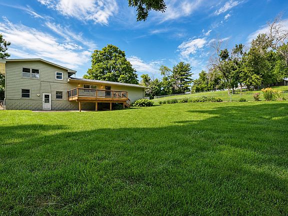 3rd image of 3231 Summit Vista Dr