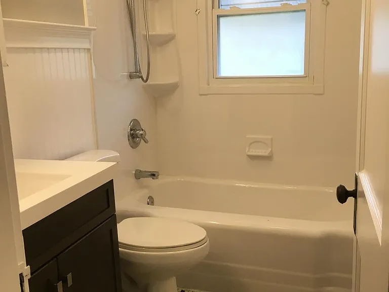 517 Spanish Ct — Photo 10