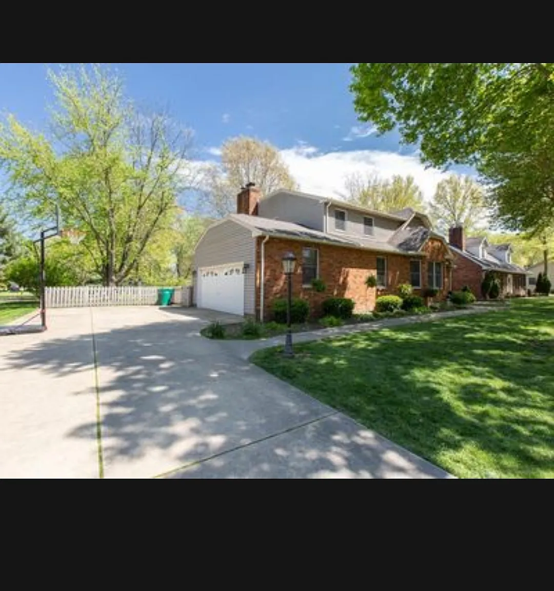 420 Jackson St — Photo 2