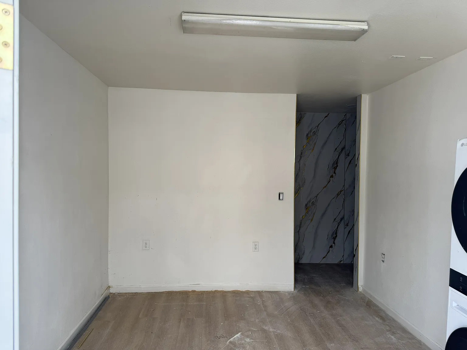 27020 Cottonwood Ave — Photo 4
