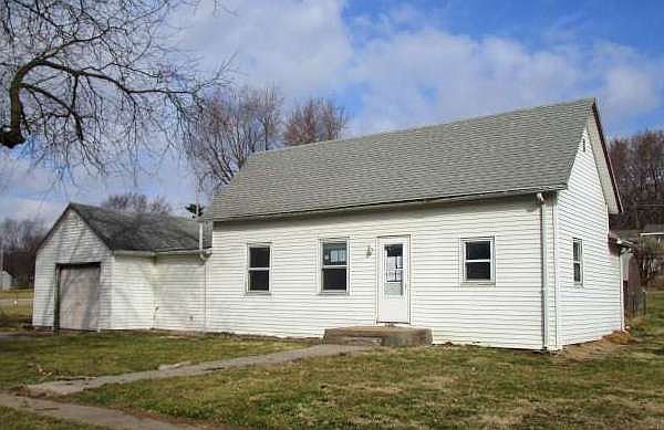 1st image of 814 7th Ave