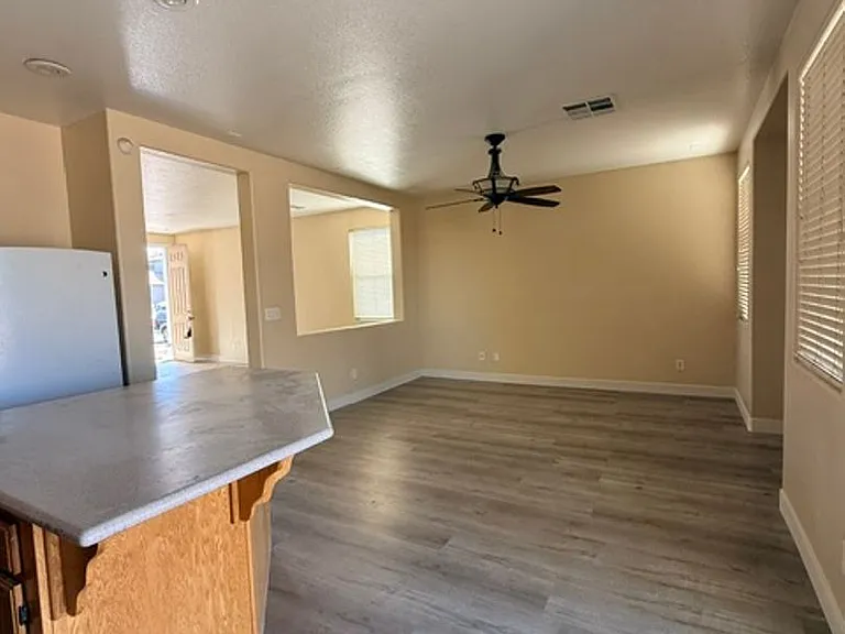 11716 Garland Grove Ln — Photo 3