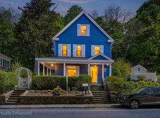 468 Main St, Amesbury, MA 01913