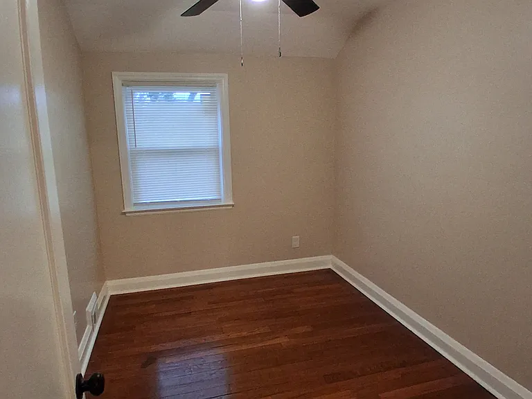 1575 Stonewood Rd — Photo 9