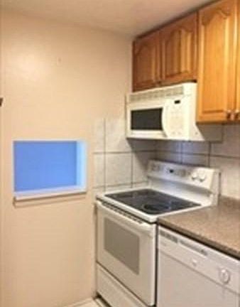 3rd image of 66 Fountain Ln APT 5