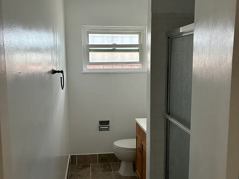 2733 Palomas Dr NE — Photo 11