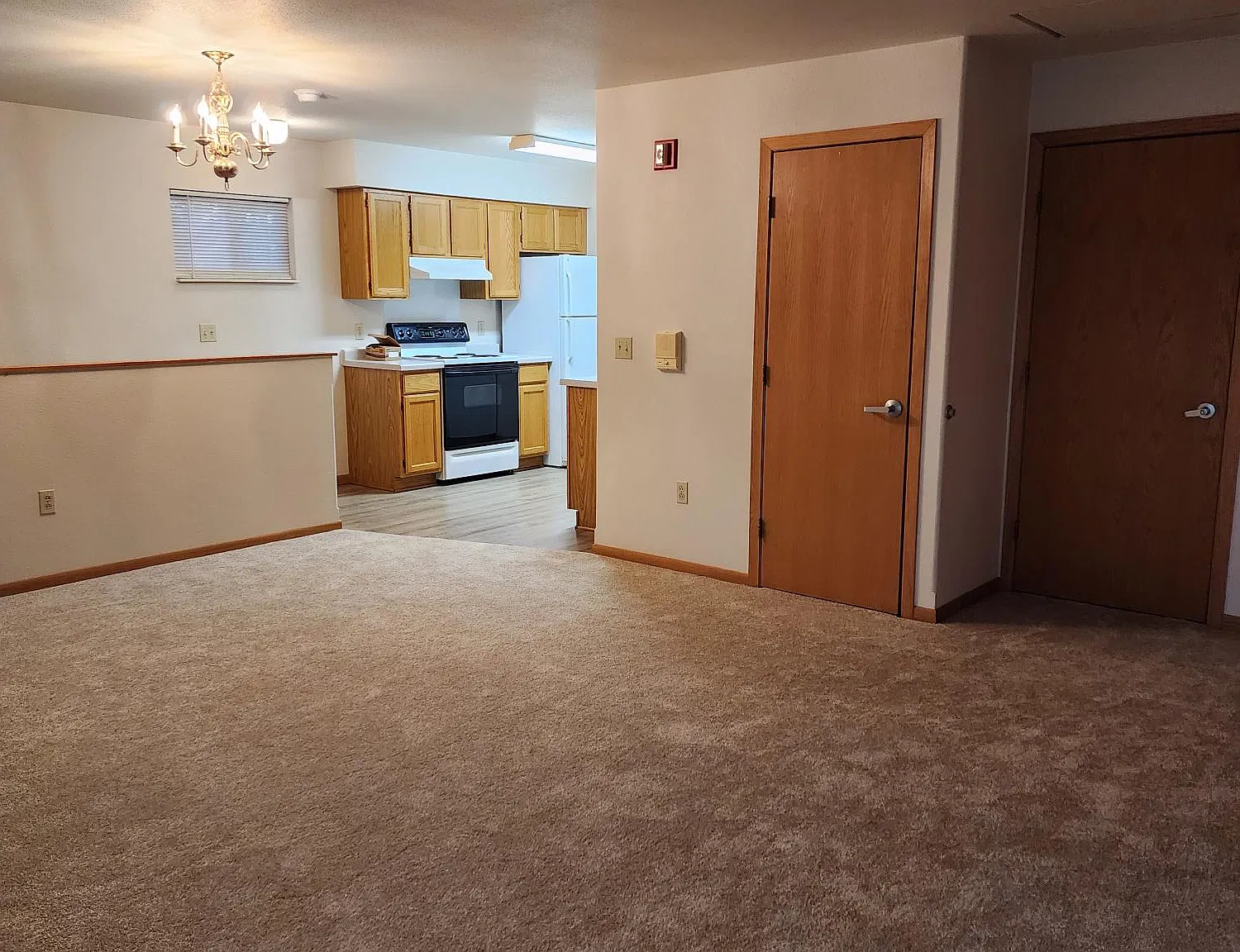 2 bed, 945 sqft, $1,140 — Photo 2