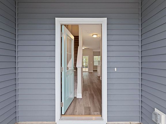 2nd image of 341 S Stingray Ln