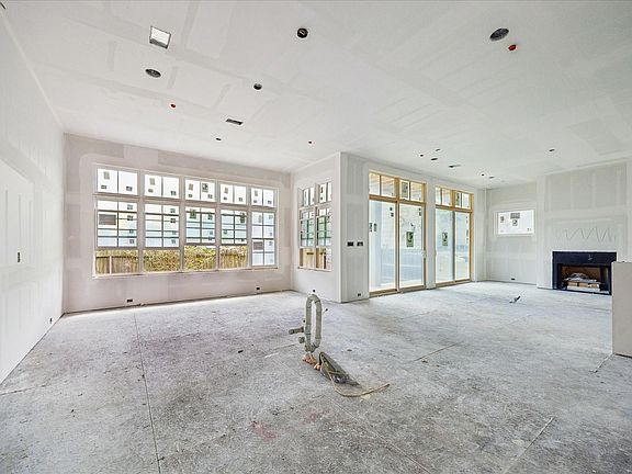 5th image of 3717 Carlon St