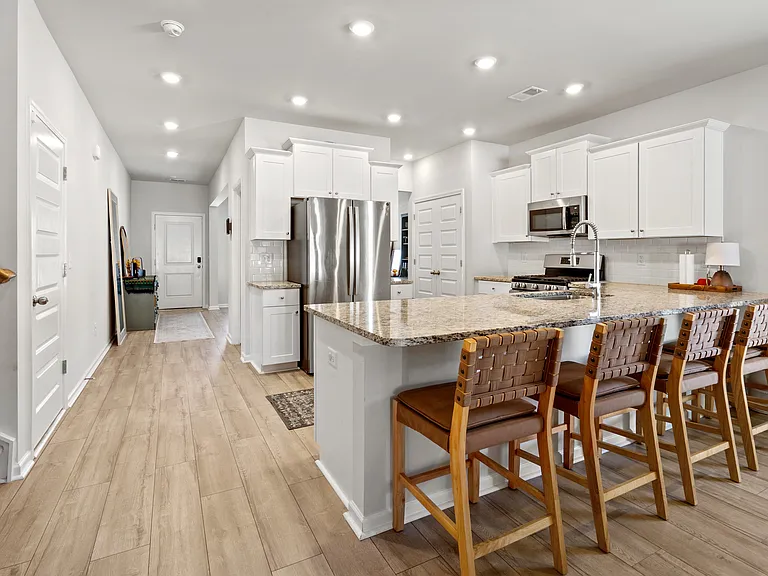 9060 Island Shore Ave — Photo 21