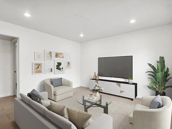 3rd image of 3464 Willowrun Dr #C