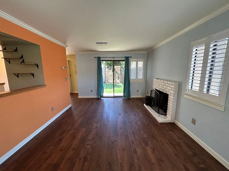 1228 W Roseburg Ave #A — Photo 7