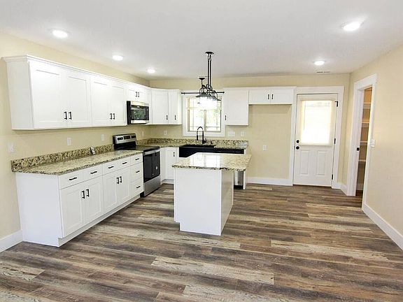 5th image of 181 Gladiola St